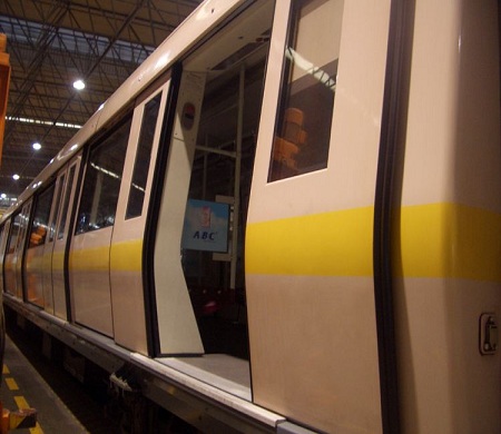 鋼結(jié)構(gòu)氟碳漆.jpg 鋼結(jié)構(gòu)氟碳漆.jpg