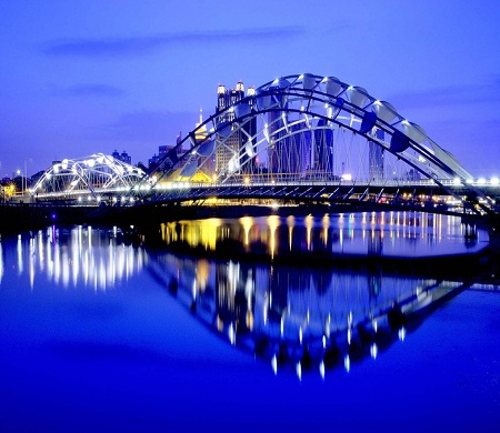 鋼結構氟碳漆.jpg 鋼結構氟碳漆.jpg